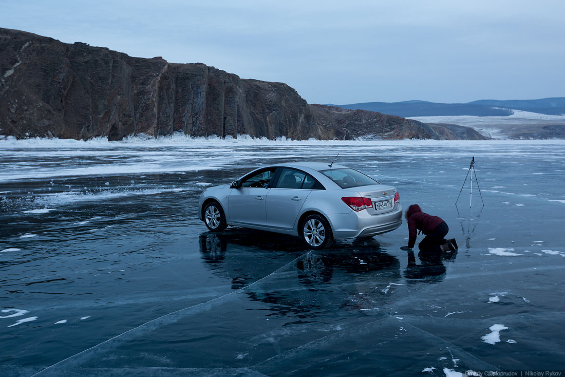 Ночная фотосъёмка автомобиля на льду — путешествие по Байкалу на Шевроле Круз